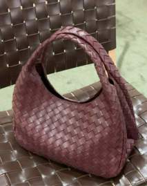Picture of Bottega Veneta Handbags _SKUfw238074902fw